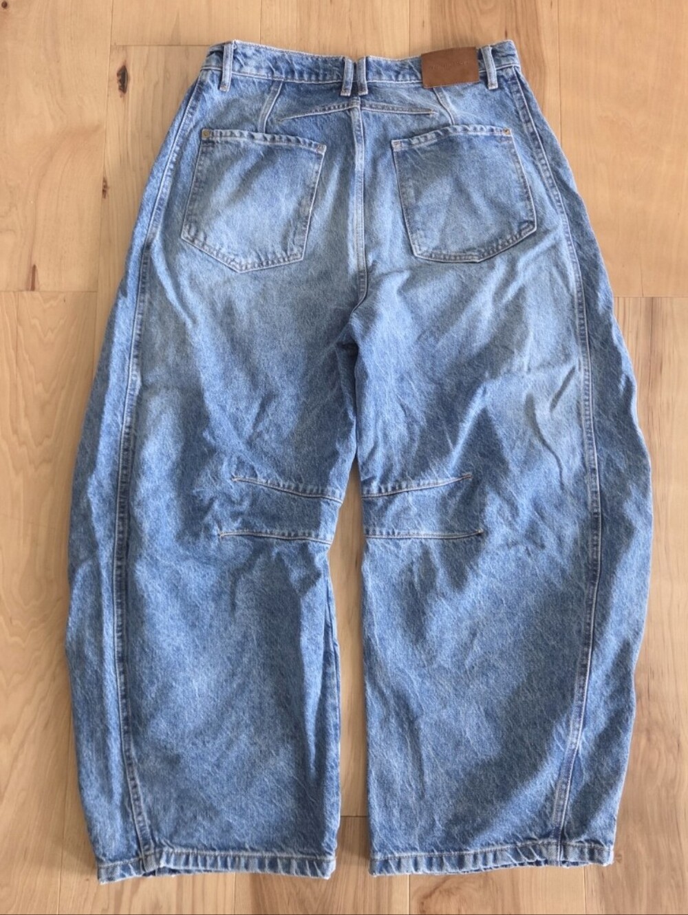 We The Free Good Luck Mid-Rise Barrel Jeans - Ultra Light Beam - Picture 6 of 7